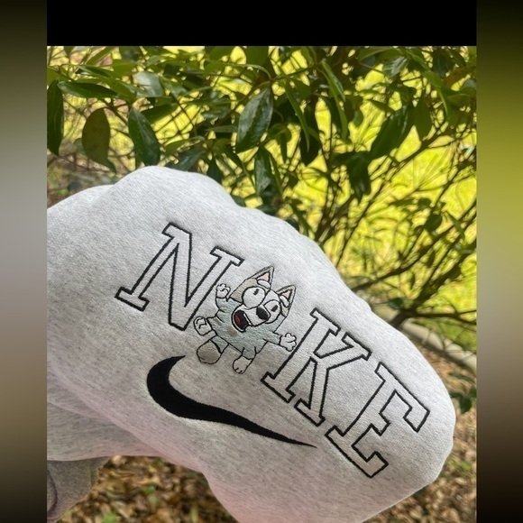 chili embroidered sweatshirt - Picture 5 of 6